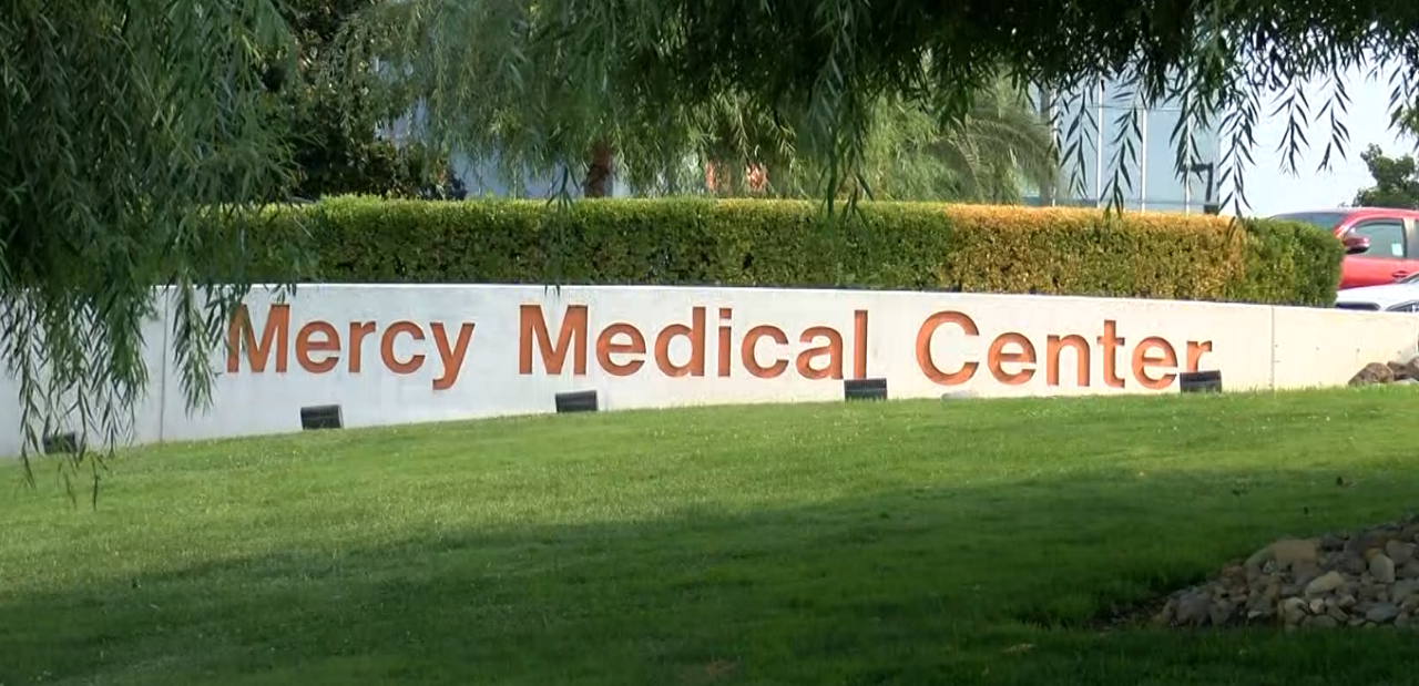Mercy medical center still requiring staff to get fully vaccinated